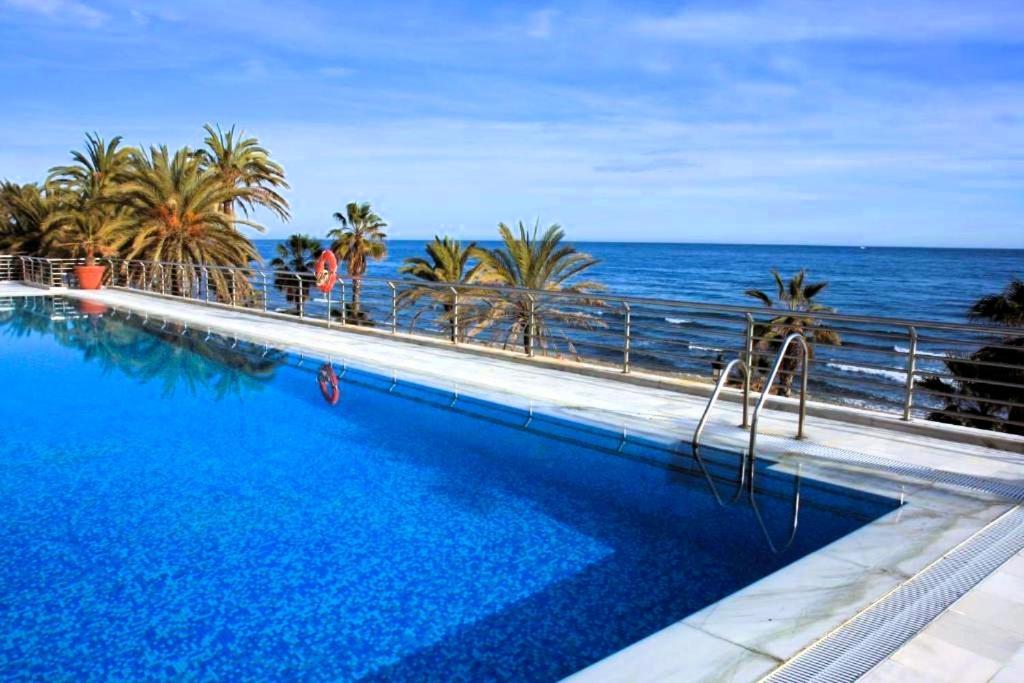 Marina Mariola By Coral Beach Marbella Bagian luar foto